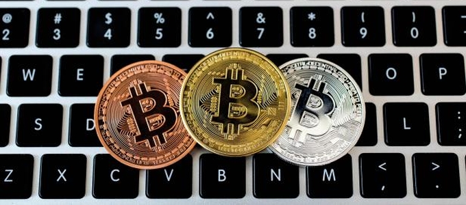 Bitcoin-kereskedelembe kezd a Goldman Sachs