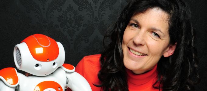 Érzelmek felismerését tanulják a robotok