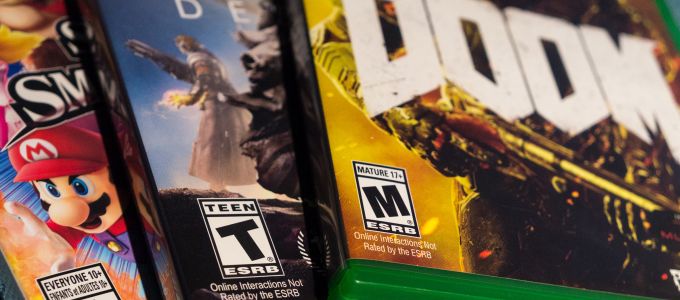 Címkét kap a borítón a loot-box tartalom