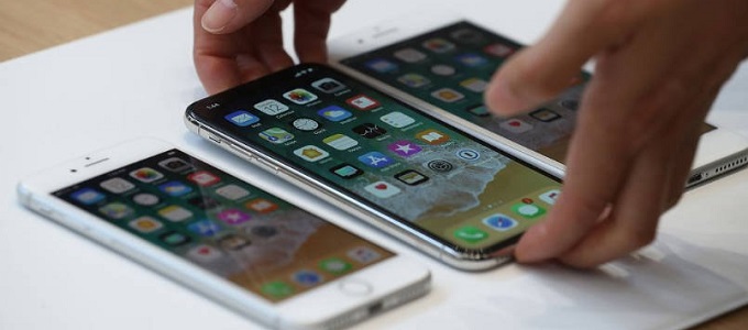 Az Apple is tripla-kamera mellett dönthet