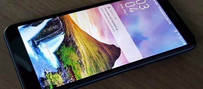 Olcsó telefont mutatott be az Asus