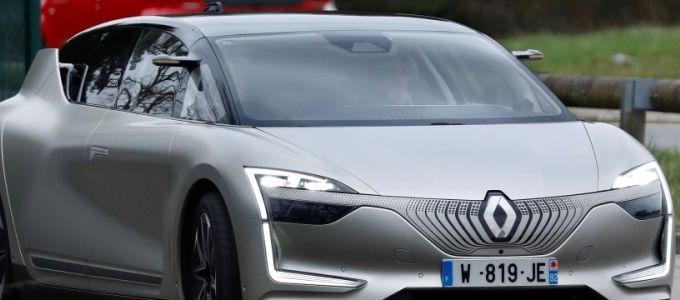 Nemzetközileg kell tesztelni az autonóm vezetést