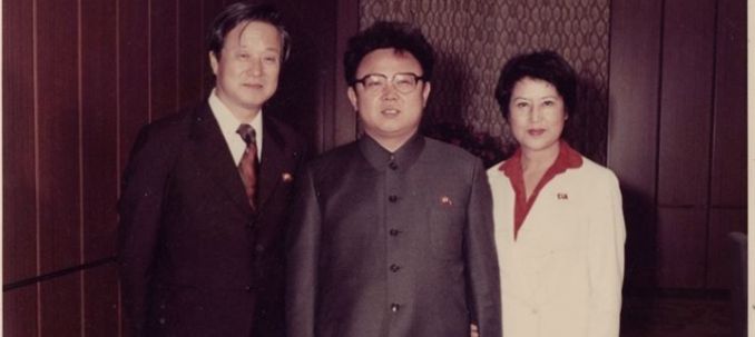 Ütõs lett a Kim Dzsongil bemutatja magyar feliratos elõzetese