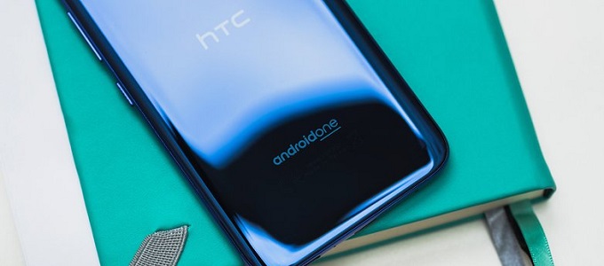 Érkezõben a HTC U12 Life