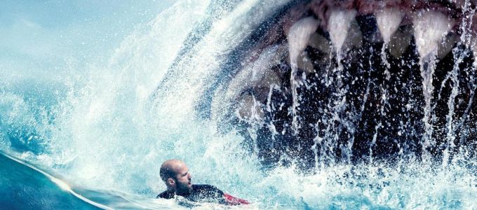 Jason Statham szétrúgja Meg - Az õscápa hátsóját
