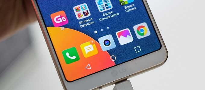 Érkezõben az LG Q9