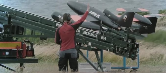 Drónok támogatnák a pilótákat a légiharcokban