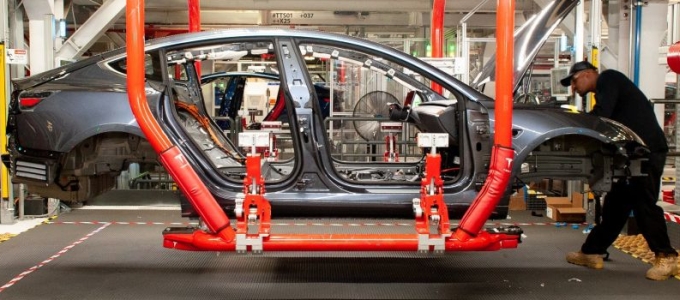 Adatokat hamisított a Tesla?
