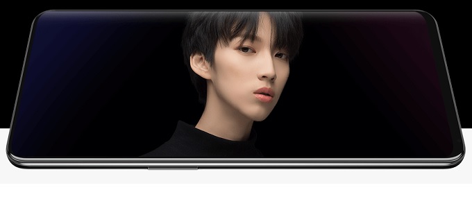 Csúsztatható elõlappal futott be a Lenovo Z5 Pro