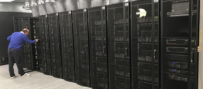 Brit szuperszámítógép-központ épül