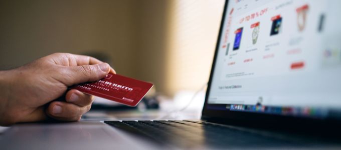 Pénzvisszatérítéssel védi a vevõket a Vatera