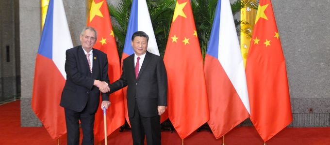 A Huawei kockázatairól vitáznak a cseh politikusok