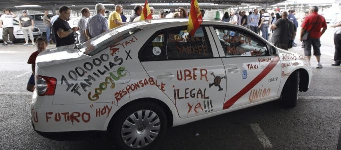 Az Uber és Cabify is felfüggeszti mûködését Barcelonában