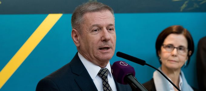 Helikopterszimulátort adtak át Szolnokon