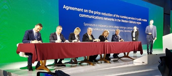 Csökkennek, majd teljesen megszûnnek a roamingdíjak a Nyugat-Balkánon