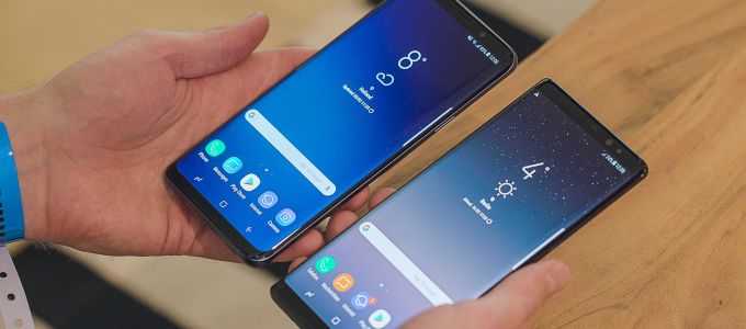 Éjjel-nappal elérhetõ ügyfélszolgálattal erõsít a Samsung