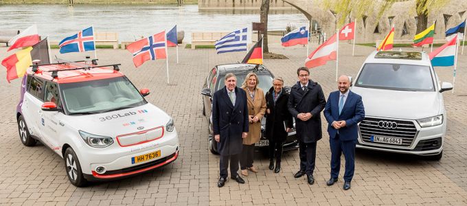 Határokon átnyúló vezetõ nélküli autótesztek jönnek