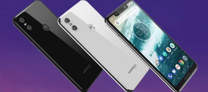 Jön a Motorola One Action és One Pro