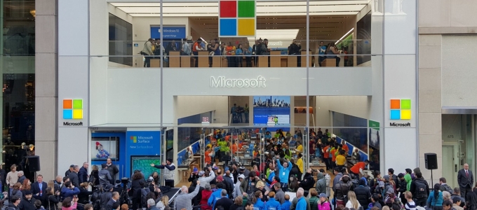 Bezárta a kisebb boltjait a Microsoft