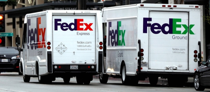 Beperelte az amerikai kormányt a FedEx
