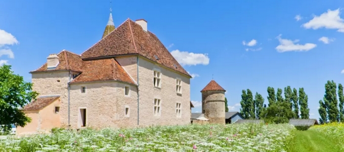 Már kastélyok is elérhetõk az Airbnb-n