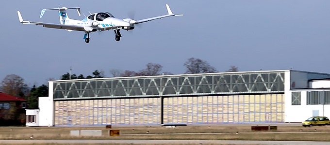 Önálló módon landolt egy repülõgép