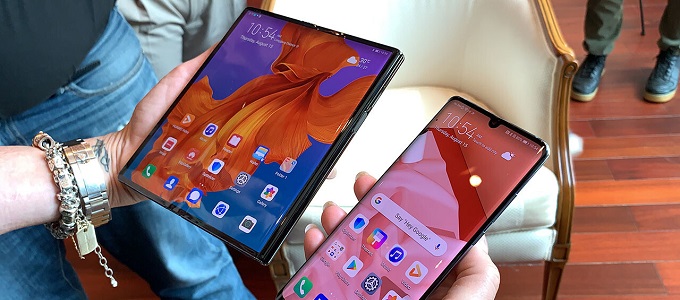 Frissült a Huawei hajlítható telefonja