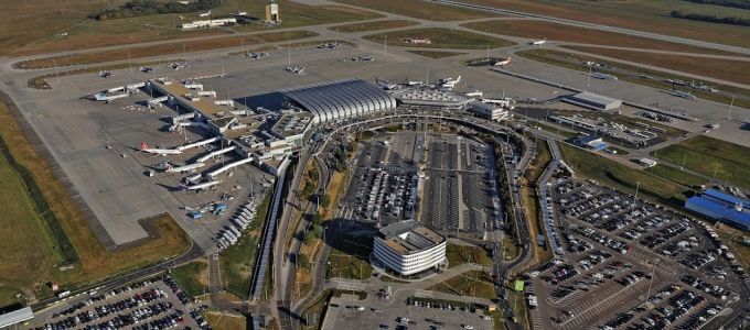 Drónozók veszélyeztették a budapesti repülõtér légiforgalmát