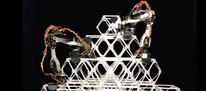 Jönnek a csoportban építõ robotok?