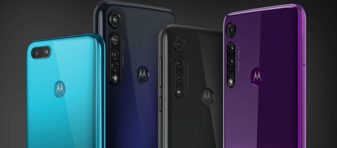 Négy új telefont mutatott be a Motorola