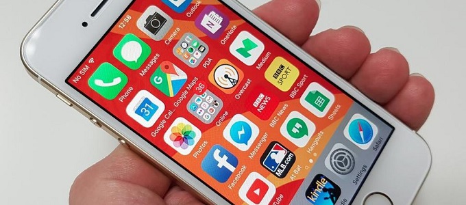 Jövõre jön az iPhone 9
