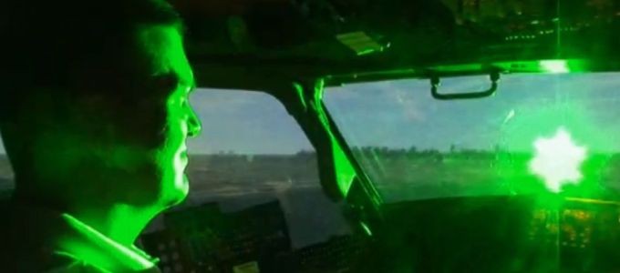 A dekorációs lézerfények zavarhatják a légiközlekedést