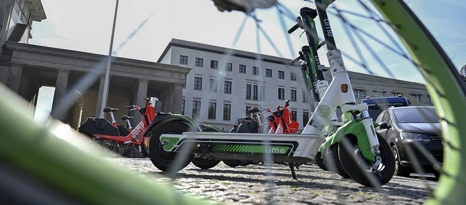 Az e-rollerekkel a balesetek is terjednek