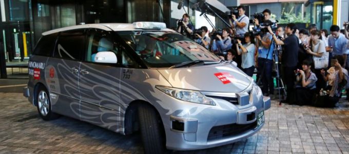 Autonóm taxikat tesztelnek Tokióban