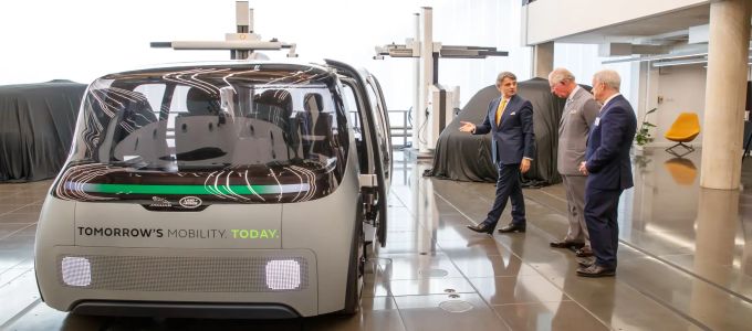 Elektromos robotautó a Jaguar Land Rovertõl