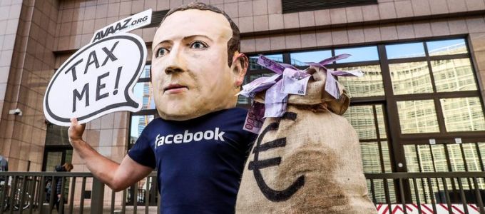 Ráterhelik a digitális adót az ügyfeleikre az IT-cégek