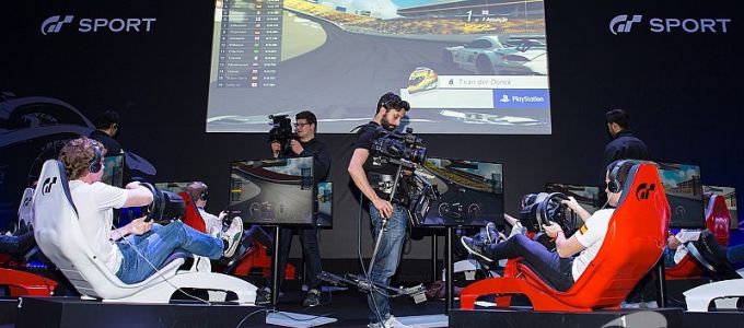 Elindul az elsõ hivatalos magyar e-sport szimulátor bajnokság