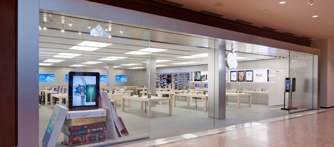 2 billió dollárra perlik az Apple-t