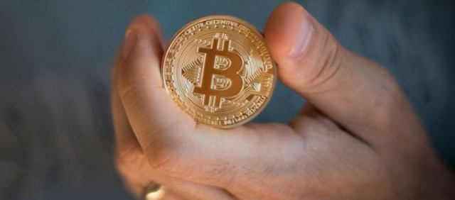 Eszteri Dániel: Egy Bitcoinnal elkövetett vagyon elleni bűncselekmény