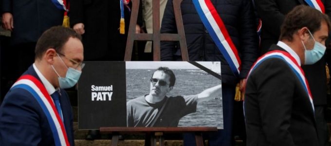 Franciaországban büntetendõ lesz az internetes uszítás