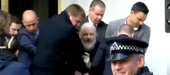 A britek nem adják ki Julian Assange-ot az Egyesült Államoknak