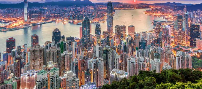 Kivonulnak az IT-óriások Hongkongból