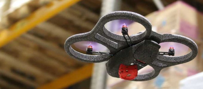 A raktári munkákban is segítenek a drónok