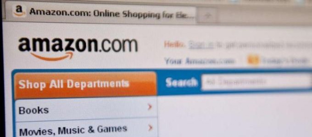 Hamis termékajánlásokat áruló cégeket perelt be az Amazon