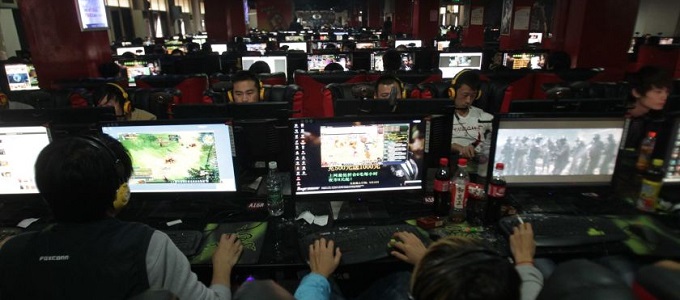 Korlátozza a fiatalok játékidejét Kína