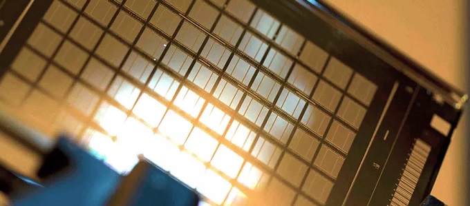 Határain belül tartja a chipeket Kína