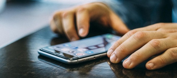 Apple: jövõre jön a digitális azonosító