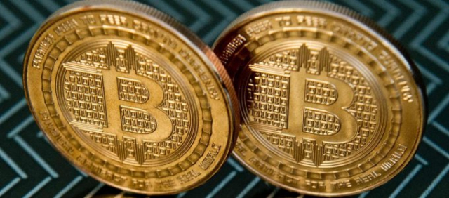 A tíz legjobb bináris opció 2020 bitcoin egyszerű befektetés