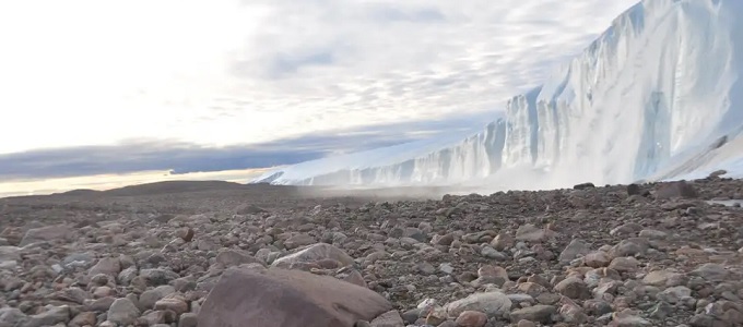 Sokkal öregebb a nagy grönlandi kráter