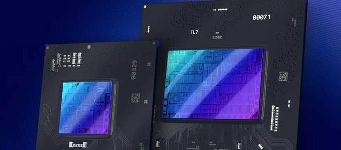 Több noteszgépes GPU-val indít az Intel